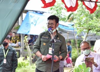 Mentan SYL Resmikan Penggilingan Padi dan Salurkan Bantuan di Bulukumba