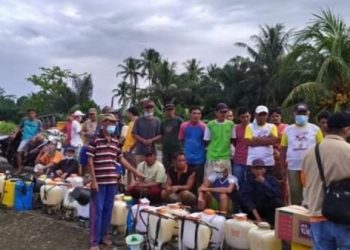 Cegah Serangan Meluas, Petani Seluma Perang Melawan WBC