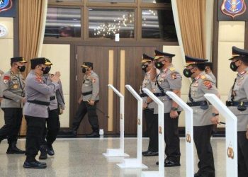 Jelang lebaran, 6 Pati Polri ini dapat kenaikan pangkat, berikut nama-namanya