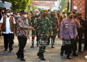 Penguatan Pelaksanaan Vaksinasi dan Prokes, Panglima TNI dan Kapolri Cek Wilayah Pekalongan
