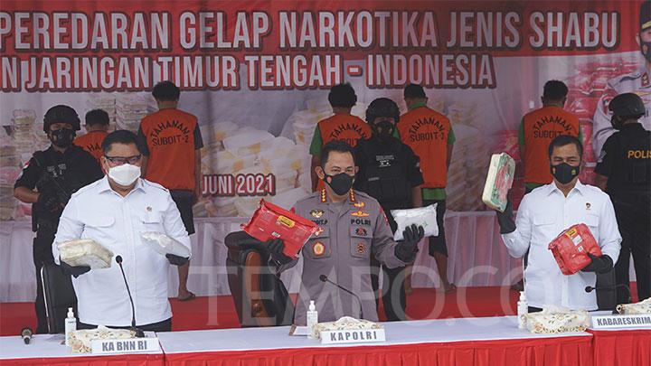 Kapolri Perintahkan Seluruh Kapolda Bangun Kampung Tangguh Narkoba