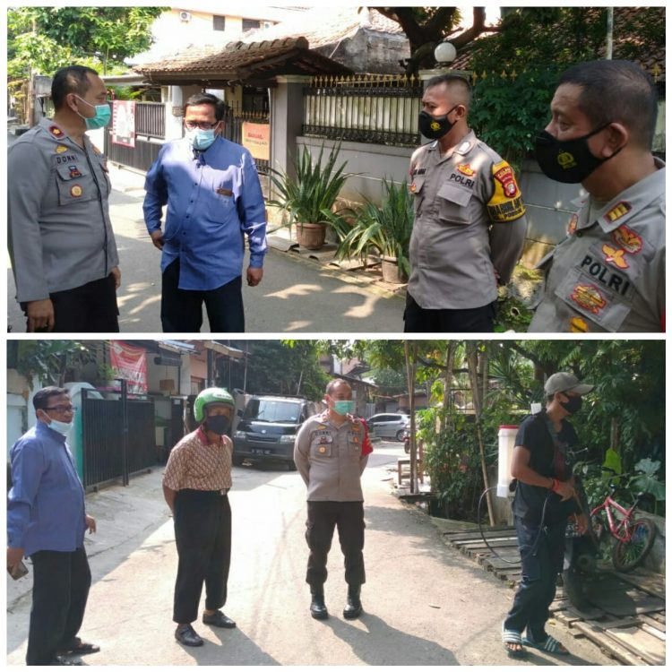 Tingkatkan 3T Dalam Upaya Pencegahan Penyebaran Covid-19, Polsek Kebayoran Lama Lakukan Penyemprotan Disinfectan di Pondok Pinang