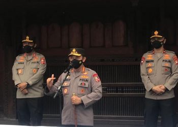 Kapolri: TNI-Polri Siap Fasilitasi Vaksinasi Covid-19