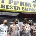 Kakorlantas Polri Tinjau Vaksinasi Covid-19 dan Penerapan PPKM Level 4 di Papua