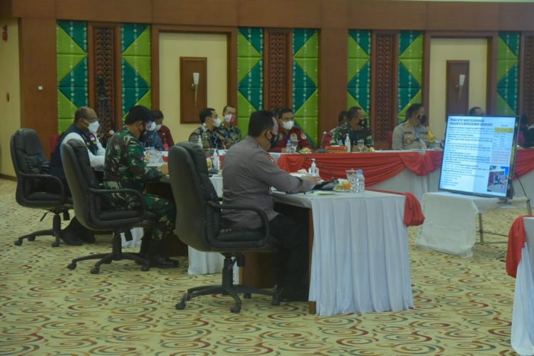 Kunker ke Kalsel, Panglima TNI dan Kapolri Bahas COVID-19 dan Perkenalkan Tracer Digital