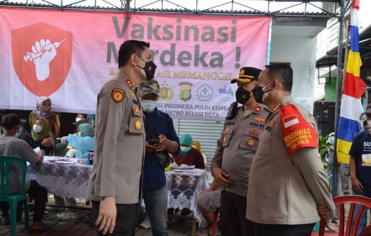 Polrestro Bekasi Kota Gelar Vaksinasi Merdeka