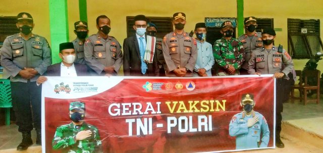 Gerai Vaksin TNI-POLRI, di Pesantren Daarurrahmah Sepadan