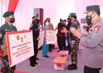 Tinjau Serbuan Vaksinasi Akabri 98, Kapolri: Wujud Sinergitas TNI-Polri