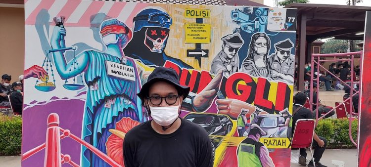 Pemural La Ode Umar Menang Lomba Mural Polri, Kantongi Hadiah Rp50 Juta