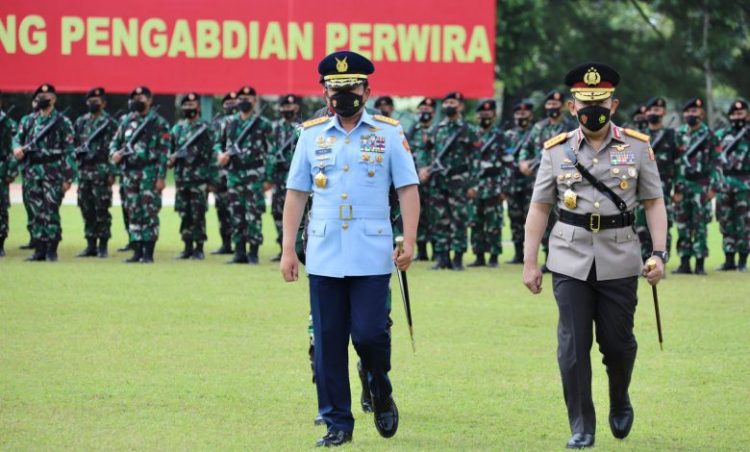 Kapolri : Sinergitas TNI-Polri Kunci Sukses Hadapi Berbagai Ancaman