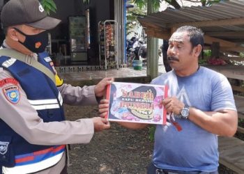 Cegah Pungutan Liar, Anggota Polsek Kelumpang Hulu Laksanakan Sosialisasi Saber Pungli