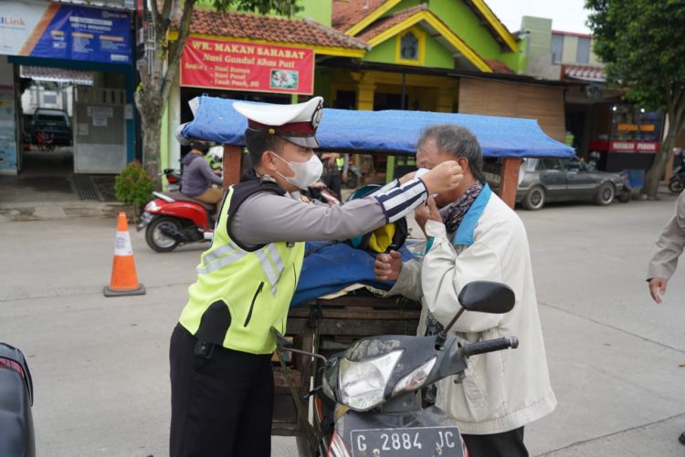 Melalui Operasi Yustisi Untuk Memutus Sebaran COVID-19