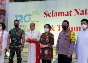 Tinjau Misa Natal di Katedral, Kapolri dan Panglima Pastikan Prokes Berjalan Baik