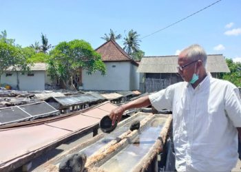 Petani Garam Tradisional Kusamba, Bali Harapkan Bantuan Akses Pasar