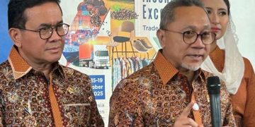 Zulhas Klaim RI Surplus 4 Juta Ton Beras, NTP Petani Tembus 124