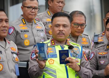 Dari Tilang Hingga Pajak Kendaraan: Korlantas Raih Pujian Berkat Inovasi Digital