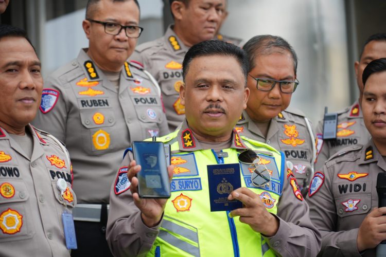 Dari Tilang Hingga Pajak Kendaraan: Korlantas Raih Pujian Berkat Inovasi Digital