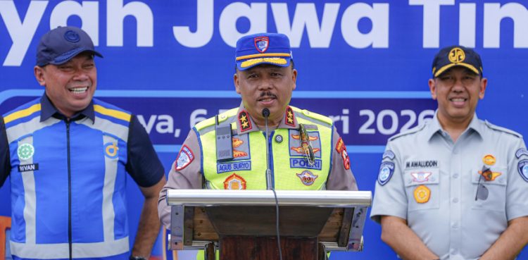 Kakorlantas Polri terima 15 kendaraan PJR dari PT Jasa Marga sebagai dukungan Operasi Ketupat 2026 demi kelancaran mudik dan keselamatan pengguna jalan.