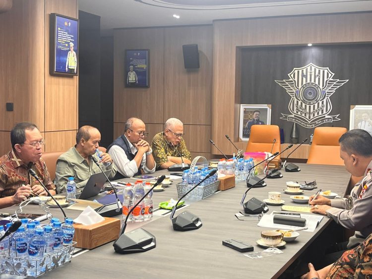 Audiensi Pakar Transportasi: Kakorlantas Paparkan Data Penurunan Kecelakaan Operasi Ketupat